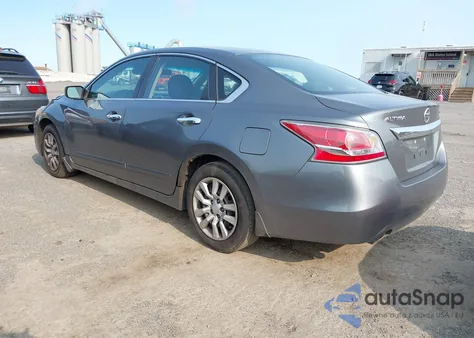 2015 Nissan Altima 2.5 S из США, поврежденный, VIN 1N4AL3AP1FN903817